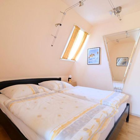 Landjaegerhaus Am Suedstrand - Wohnung 1 + 3 Wyk auf Fohr Bagian luar foto